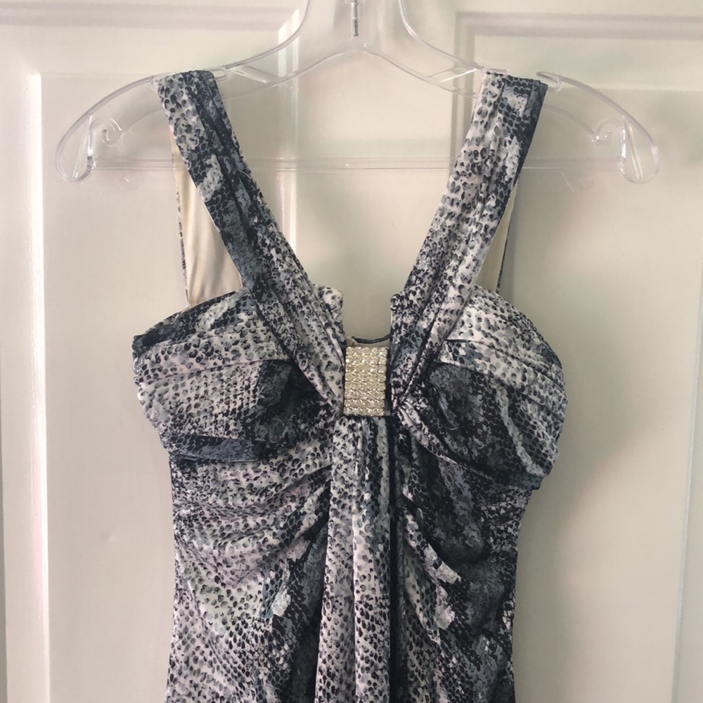 Prom dress - Picture 2 of 3